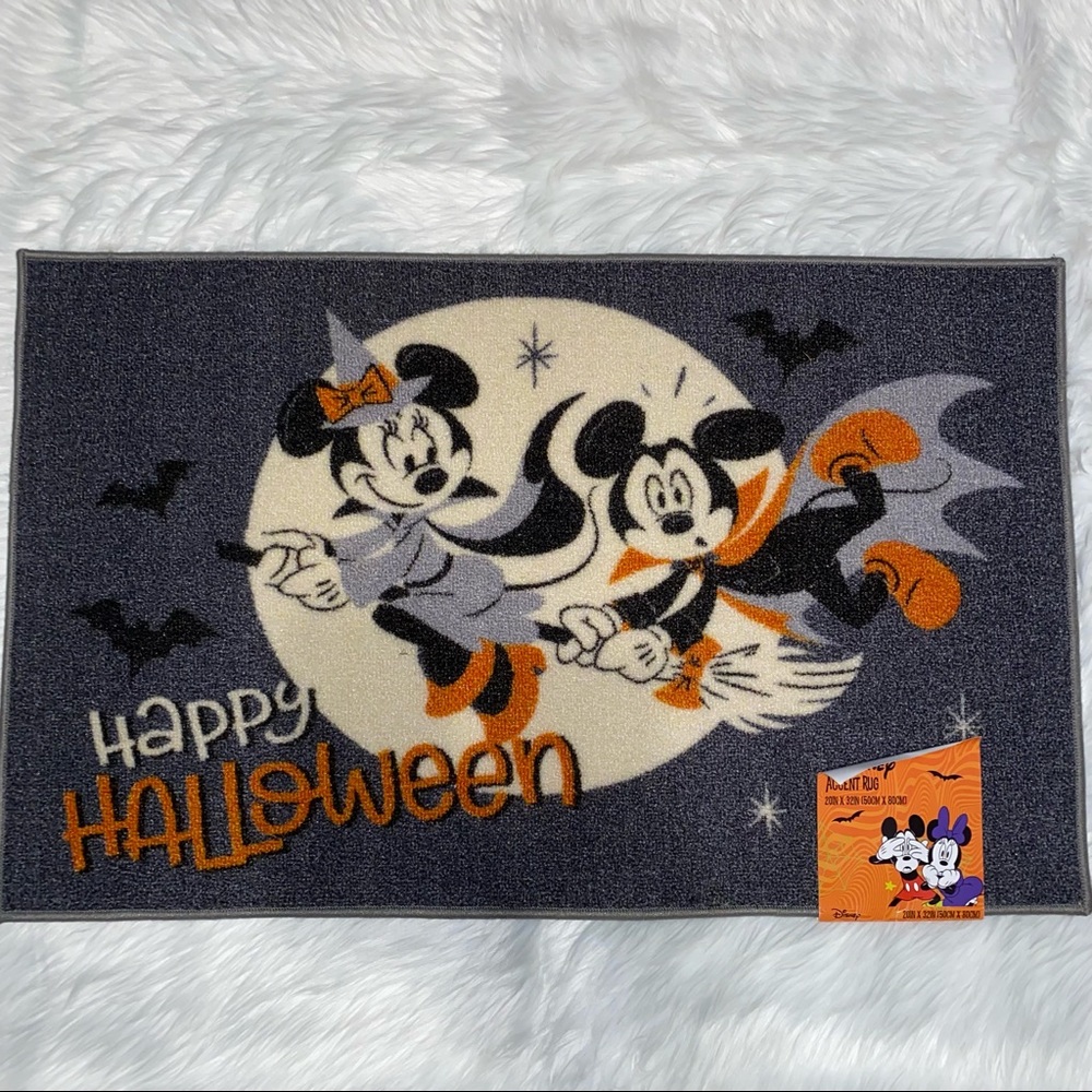 Disney Mickey and Minnie Mouse Accent Rug